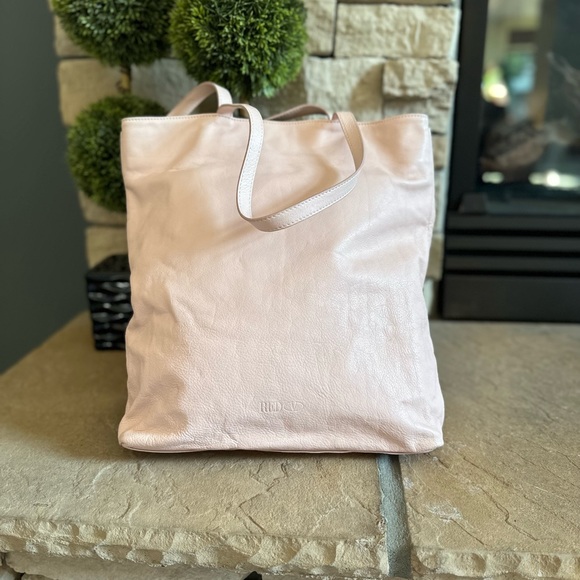 Valentino Red EUC Light Pink Bow Tote - Picture 10 of 10